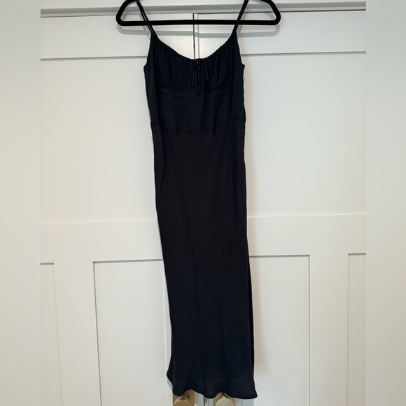 Aritzia Wilfred bellow dress midi in black size 2 - Picture 4 of 6
